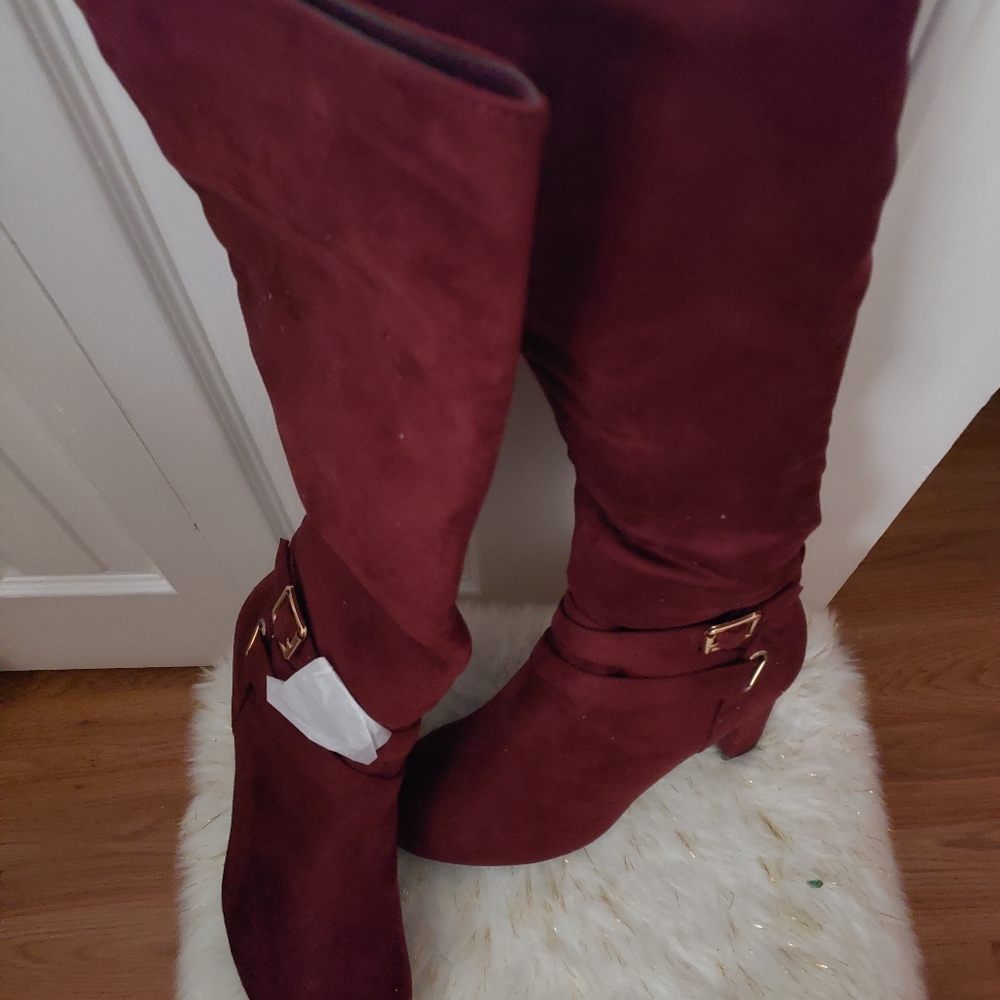 Boots - Picture 4 of 4